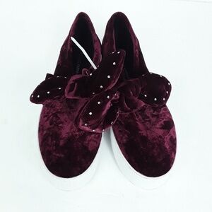 🆕️ Rebecca Minkoff | Slip on maroon Bow Sneakers